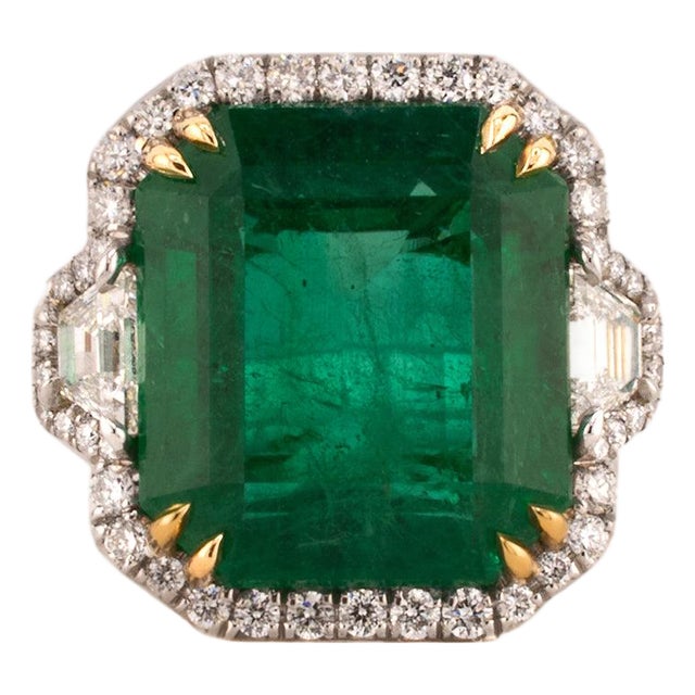 Late 20th Century Platinum Emerald Ring, Size 5 For Sale