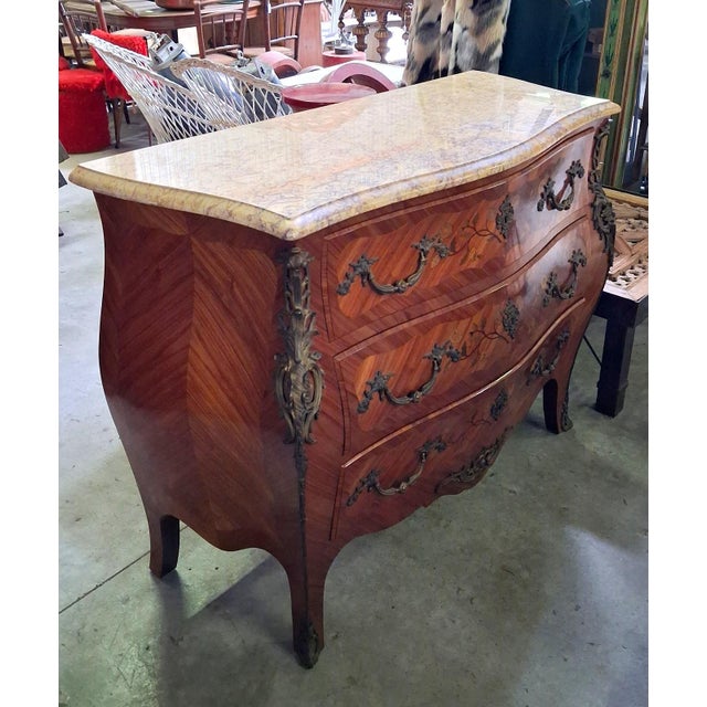 Louis XV Bombé Commode in Marquetry Opening with Three Drawers on the Front, 1890s For Sale - Image 4 of 5
