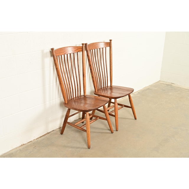 American Stickley Style American Colonial Solid Oak Spindle Back Windsor Side Chairs or Dining Chairs, Pair For Sale - Image 3 of 13