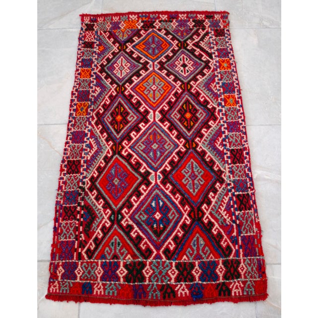 Hand-Woven Braided Small Rug Turkish Jajim Kilim - 20″ × 38″ For Sale - Image 4 of 7
