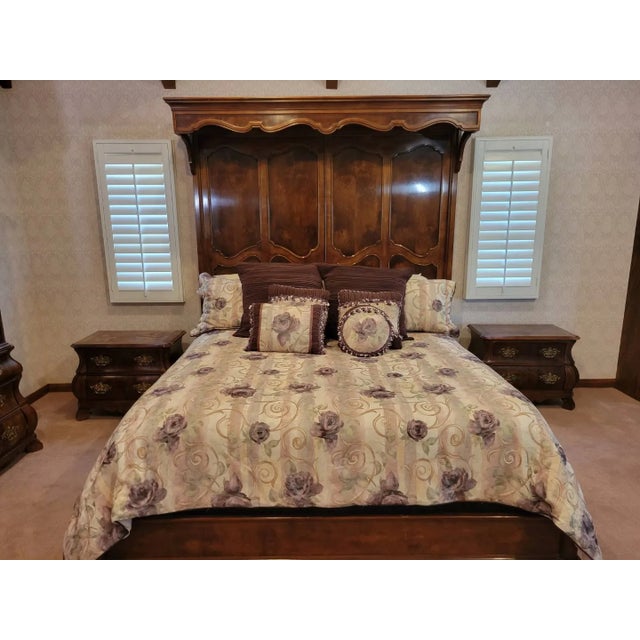 HENREDON FRENCH STYLE HALF-TESTER KING SIZE BED Bed is in good condition. Walnut finish. Lighting works. No issues...