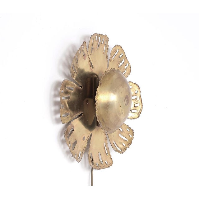Brass Flower Wall Lamp by Svend Aage Holm Sørensen for Holm Sørensen & Co, 1960s For Sale - Image 4 of 9