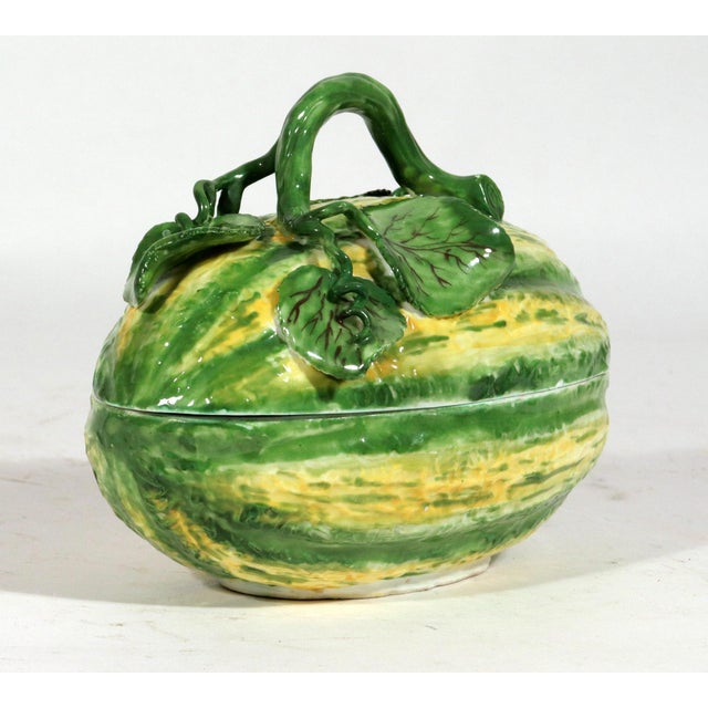 Mid 18th Century Meissen Porcelain 18th Century Tromp l'Oeil Tureen in the Form of a Melon For Sale - Image 5 of 16