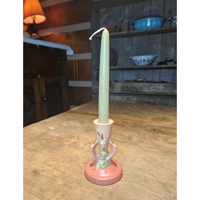 Roseville Snowberry candle holder.