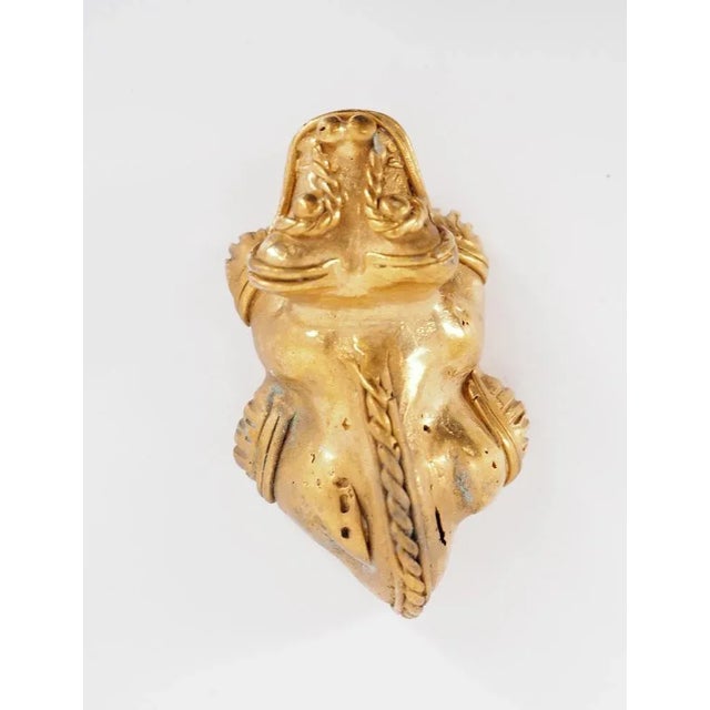 Colombian Taïrona Tumbaga Statuette of Caiman in the Llanos For Sale - Image 6 of 7