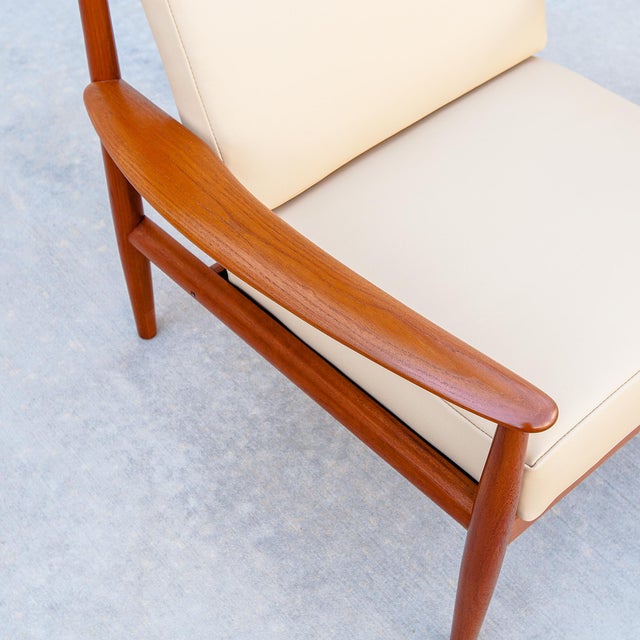 Mid-Century Modern Restored 1960s Grete Jalk Fd 118 Danish Modern Teak Lounge Chair by France & Son For Sale - Image 3 of 18