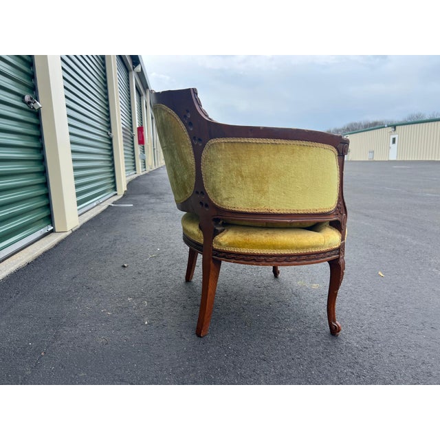 Victorian Victorian Tufted Velvet Parlor Chair For Sale - Image 3 of 8