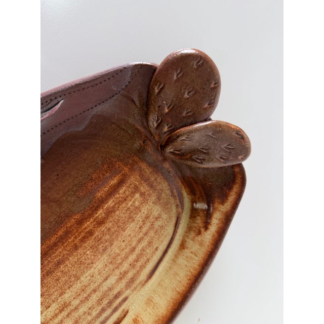 Vintage Helen Helwig Lizard & Cactus Motif, Signed Studio Pottery Tray For Sale - Image 9 of 10