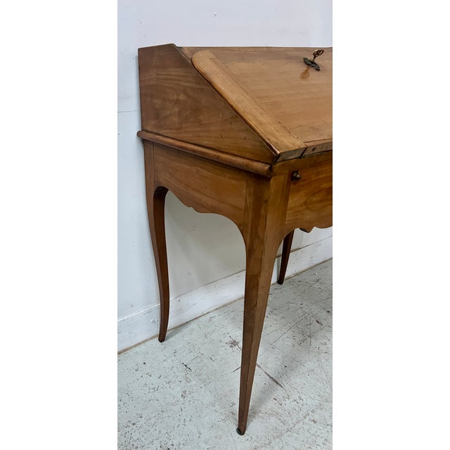 Slant-Front Desk in Cherry, 1900s For Sale - Image 5 of 11