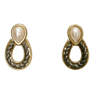 Givenchy 1970s Glass Pearl Textured Pewter Gold Plated Drop Earrings For Sale