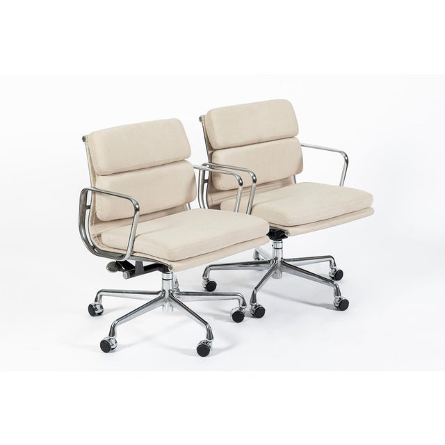 Cream Eames for Herman Miller Office Chairs in Schumacher Vegan Suede, Cream Tan For Sale - Image 8 of 12