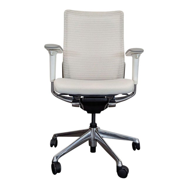 Room & Board Okamura Modern Mesh Office Chair With Adjustable Arms For Sale