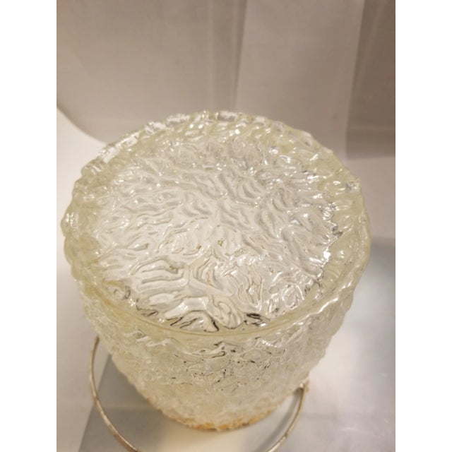 Mid-Century Modern Cut Glass Ice Bucket W/ Silverplate Trim & Handle For Sale - Image 4 of 6