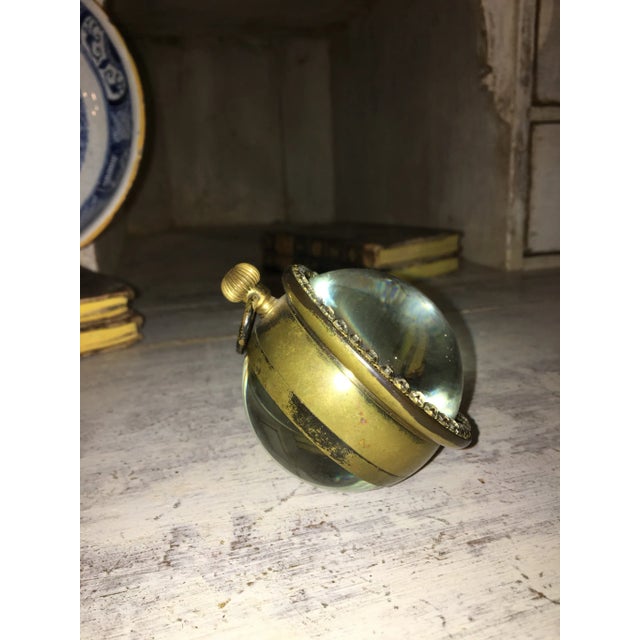 American Charming 19th Century Glass Ball Clock, New Haven For Sale - Image 3 of 5