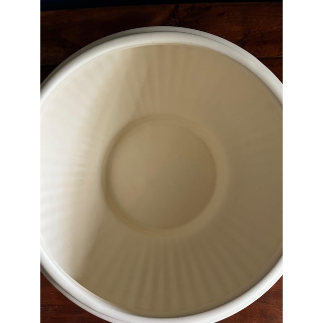1990s Vintage Cream Fluted Haeger Planter For Sale - Image 5 of 9