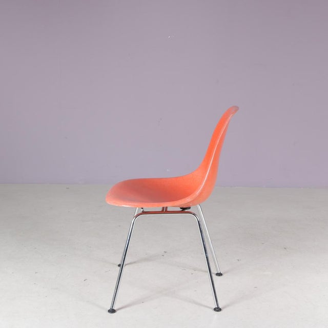 Dining Chair in Orange Fiberglass by Charles & Ray Eames for Herman Miller, USA, 1960s For Sale - Image 3 of 9