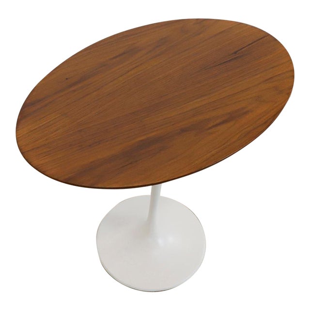 1960s Attributed to Eero Saarinen for Knoll Rare Oval Tulip Side Table For Sale