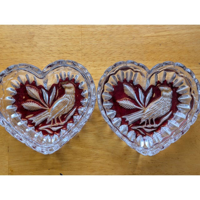 1970s Vintage Hofbauer Byrdes Ruby Cut-to-Clear Crystal Heart Boxes - Pair For Sale - Image 5 of 15