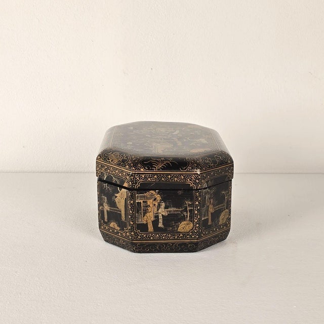 19th Century Chinese Lacquered & Gilt Box For Sale - Image 4 of 8
