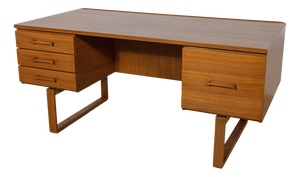Mid-Century Teak Freestanding Desk by Torben Valeur & Henning Jensen for Dyrlund, Denmark, 1960s