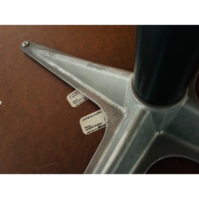 Eames Round Table by Charles & Ray Eames for Herman Miller – Mid-Century Modern Bistro Table With Contract Base For Sale - Image 10 of 12