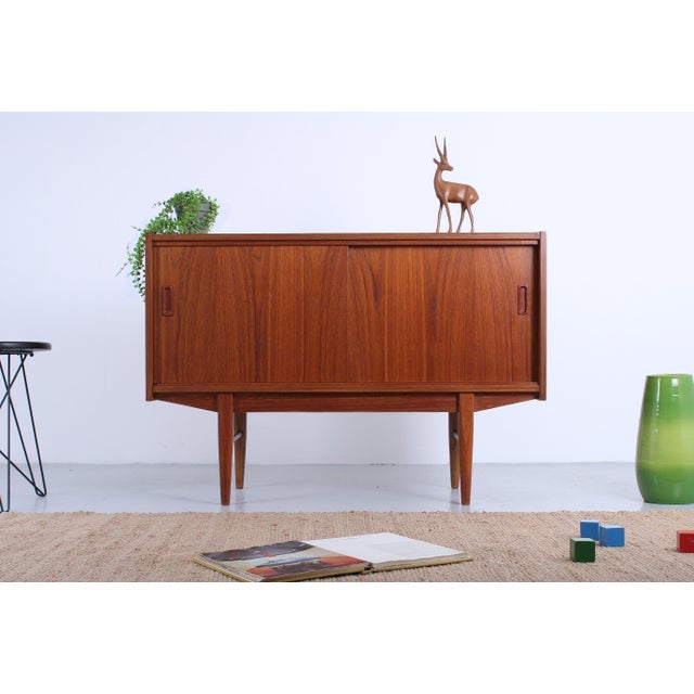 Small Danish Teak Sideboard from Fristho, 1950s For Sale - Image 15 of 17