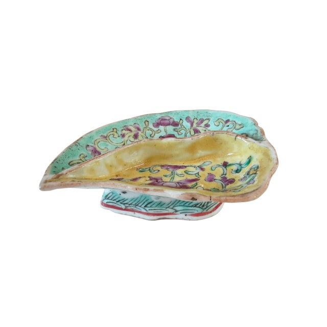 White 19th-Century Qing Dynasty Porcelain Treasure, Leaf-Shaped Divided Dish For Sale - Image 8 of 11