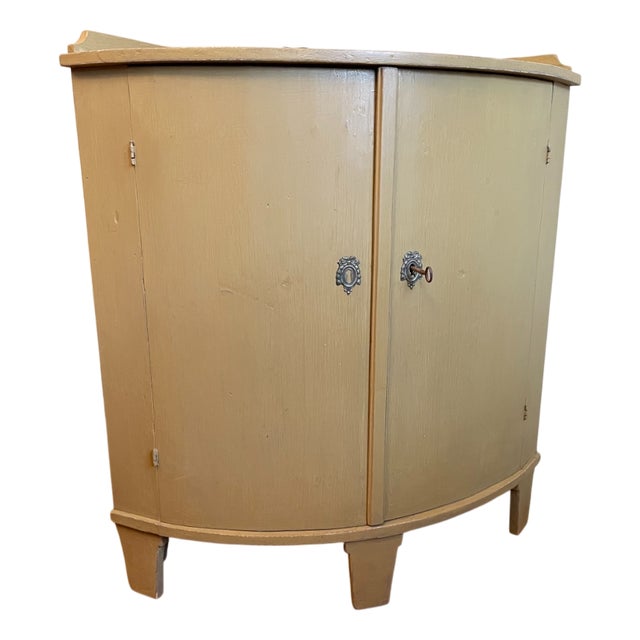 Dutch Corner Cupboard with Convex Doors, 1870s For Sale