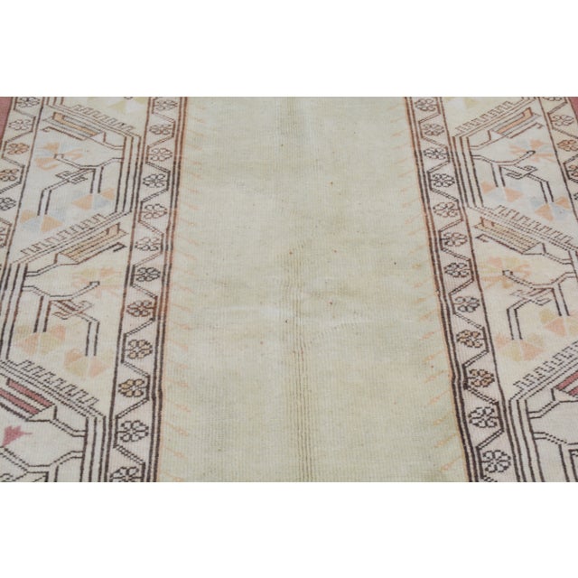 Turkish 1960s Vintage Turkish Oushak Hand Knotted Rug With Organic Wool and Soft Texture,5'X7'7" For Sale - Image 3 of 6