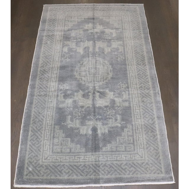 Chinese Misty Blue Gray Rug rug no.j4550 For Sale In New York - Image 6 of 6