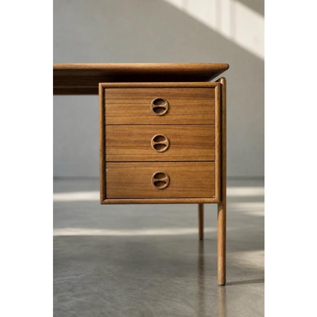 1960s Mid-Century Danish Modern Teak Desk by Arne Vodder for GV Møbler, 1960s For Sale - Image 5 of 18