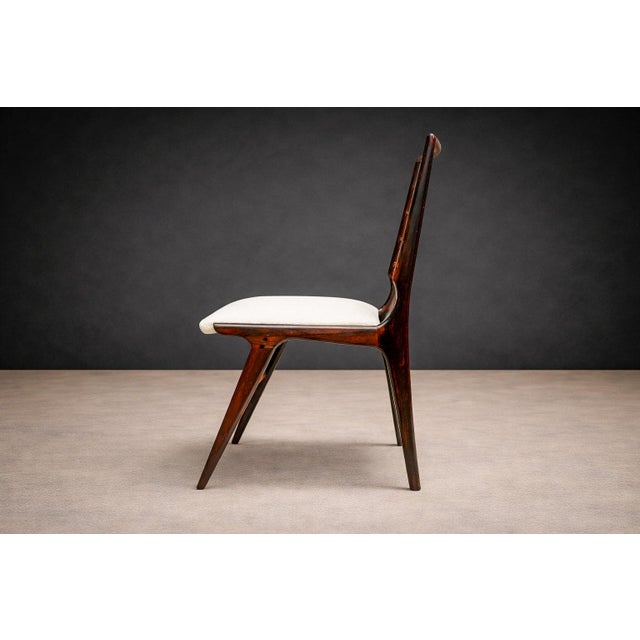 Mid-Century Modern Set of Six Dining Chairs in Rosewood & Fabric, Giuseppe Scapinelli, 1950s For Sale - Image 3 of 8
