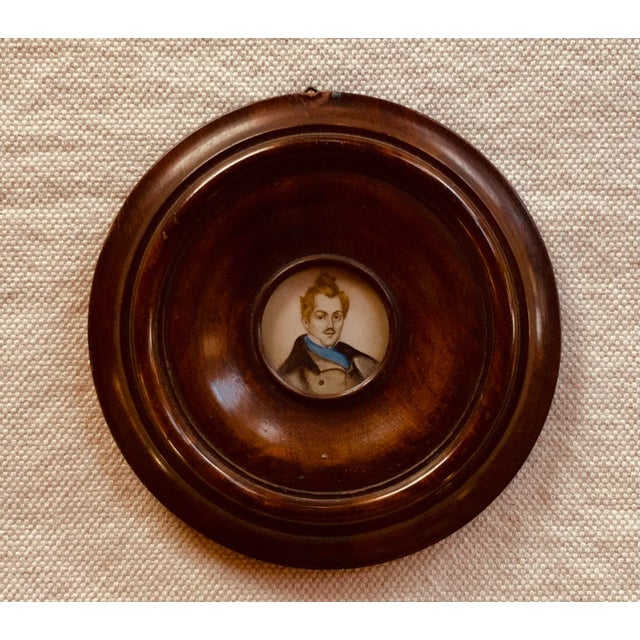 Sky Blue Early American Federal Portrait Miniature, Gentleman in Cobalt Blue Scarf, Original Roundel Frame Circa 1830 For Sale - Image 8 of 10