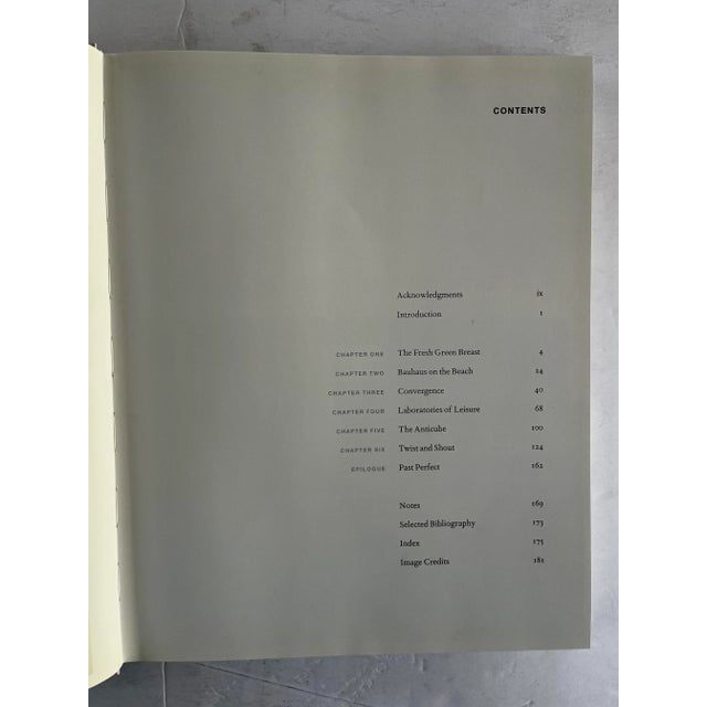 American Weekend Utopia, Modern Living in the Hamptons, Alastair Gordon, 2001 For Sale - Image 3 of 6