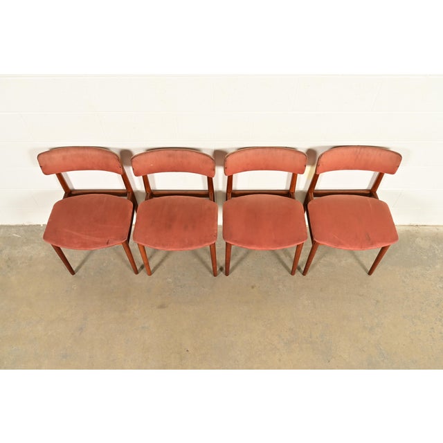1960s Finn Juhl Style Danish Modern Sculpted Teak Dining Chairs, Set of Four For Sale - Image 5 of 13