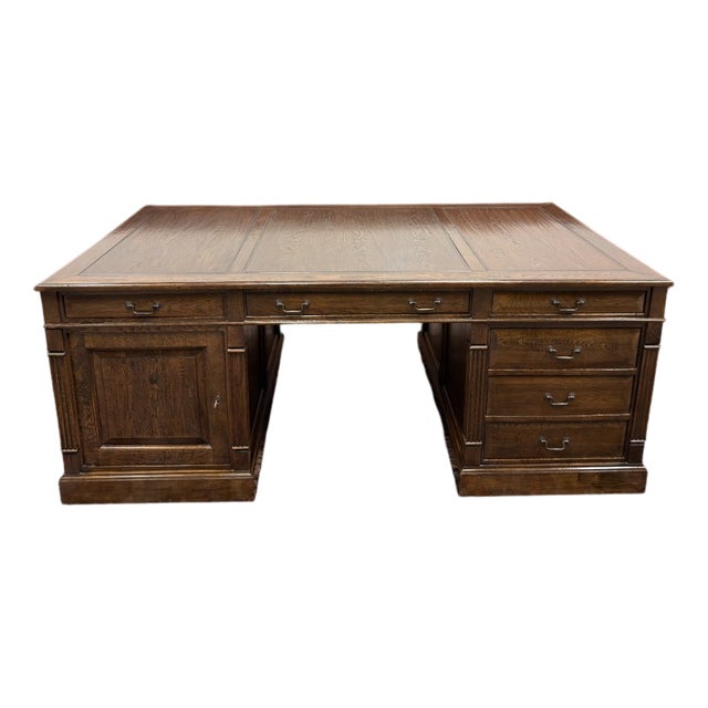 Large English Desk in Oak For Sale