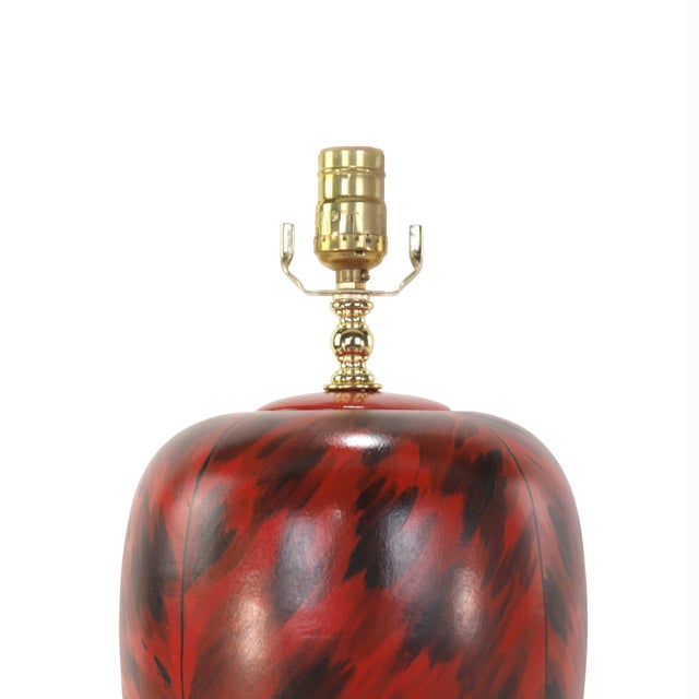 Early 21st Century Vintage Art Deco Hand-Painted Red and Black Tortoiseshell Porcelain Table Lamps - Pair For Sale - Image 5 of 9