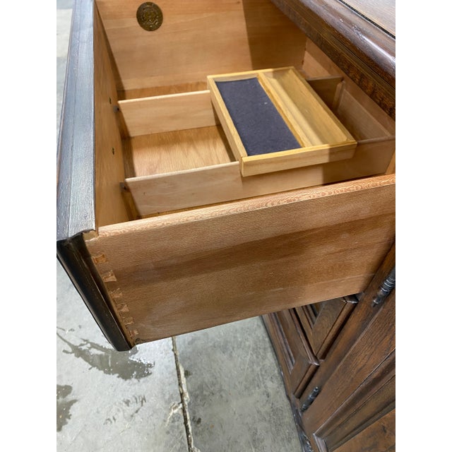 1980s Hickory Manufacturing Company Tripe Dresser For Sale - Image 10 of 11