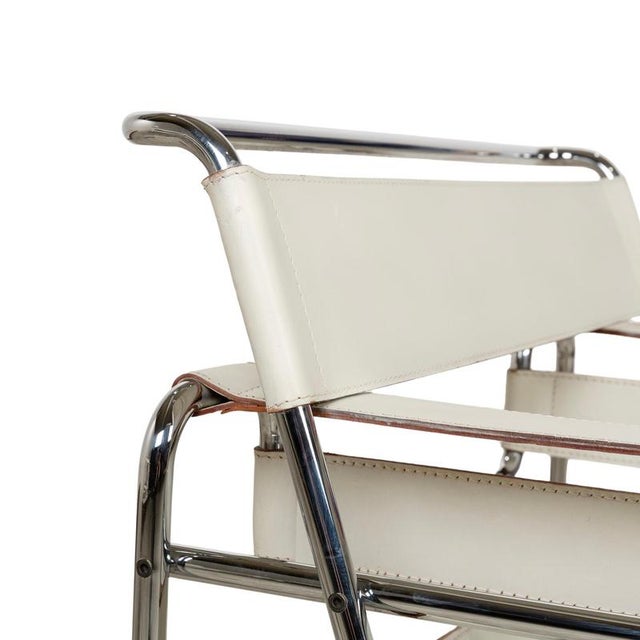 Bauhaus Bauhaus Wassily Chair in Cream Leather by Marcel Breuer for Knoll Inc. / Knoll International For Sale - Image 3 of 13
