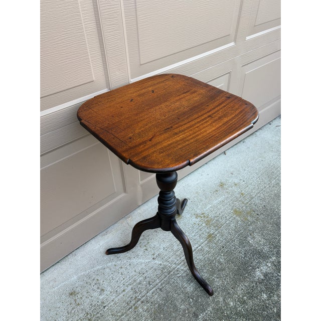 Early 20th Century Antique American Colonial Mahogany Side Table, Early 20th Century For Sale - Image 5 of 10