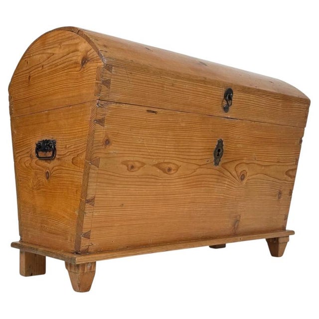 Antique English Pine Dome-Top Storage Chest, 1800s For Sale - Image 12 of 12