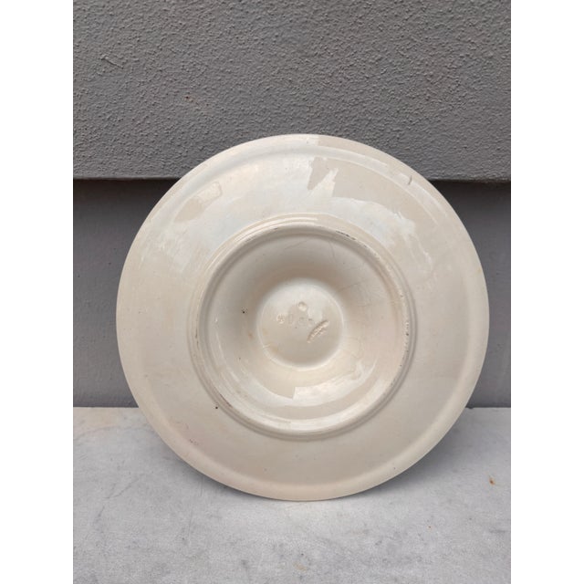 Longchamp 19th Century Majolica Oyster Flowers Plate Longchamp For Sale - Image 4 of 5
