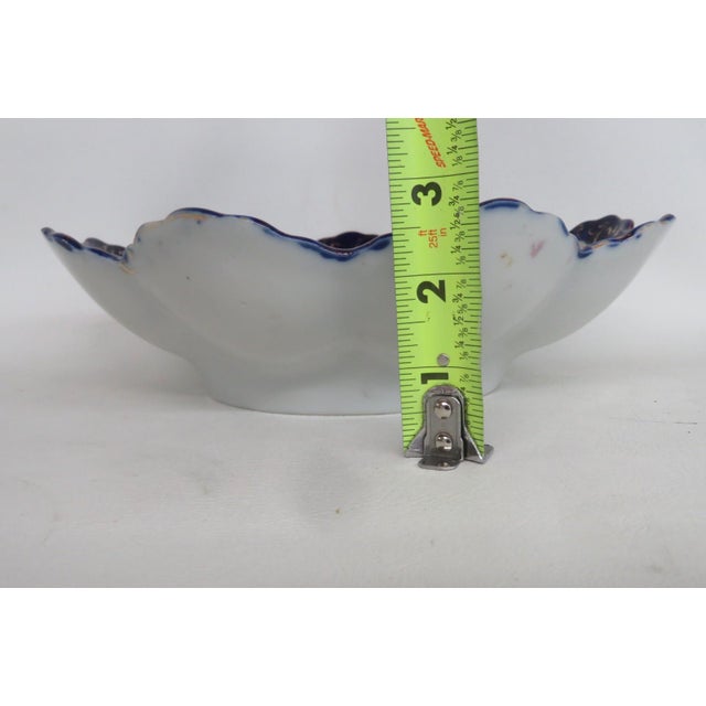 Floral Scalloped Porcelain Bowl With Blue Trim and Gold Lattice Details 4839b For Sale - Image 9 of 14