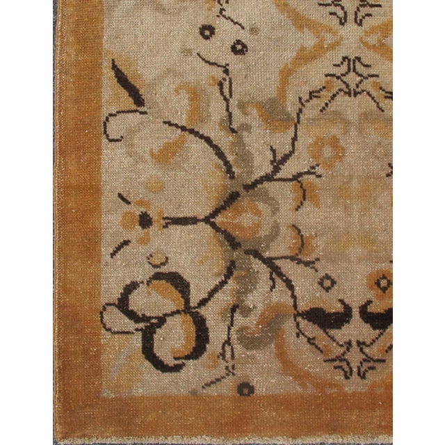 Keivan Woven Arts, Tu-Ugu-136097, Vintage Turkish Oushak Rug - 3′3″ × 6′3″. This vintage Oushak rug from 1940s Turkey...