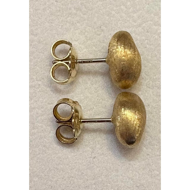 Metal 18k 750 Gold Pair of Stud Earrings Signed Marco Bicego Africa For Sale - Image 7 of 9