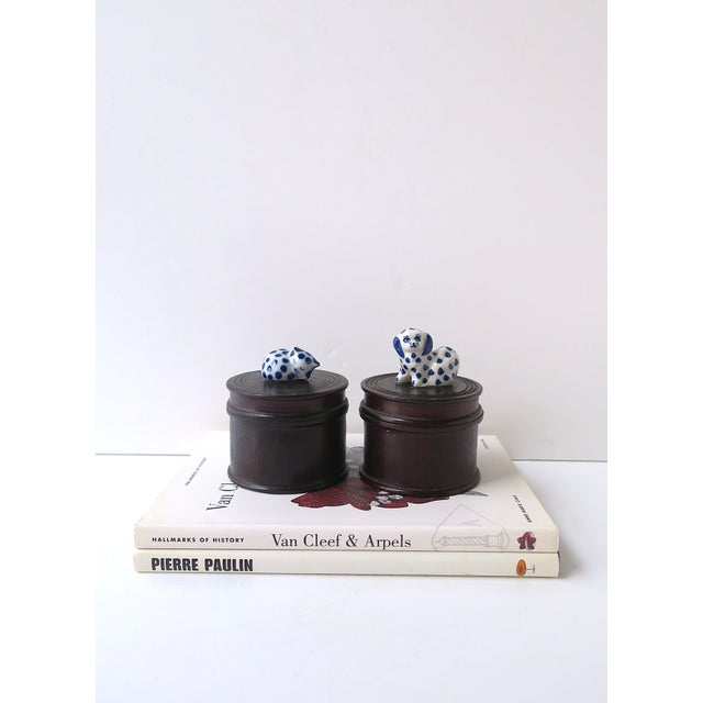 Jewelry Trinket Box With Porcelain Cat Blue and White, Mid-20th Century For Sale In New York - Image 6 of 13