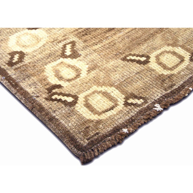 Traditional 1960s Turkish Oushak Rug For Sale - Image 3 of 5