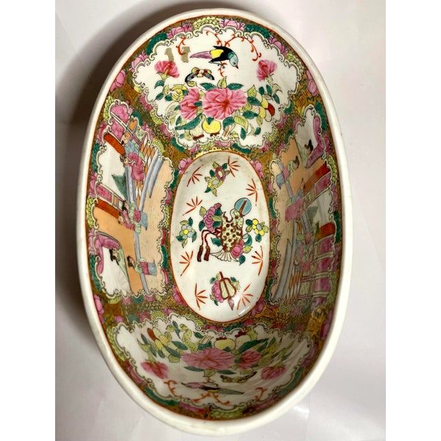 Vintage Oval Famille Rose Cachepot For Sale - Image 4 of 8
