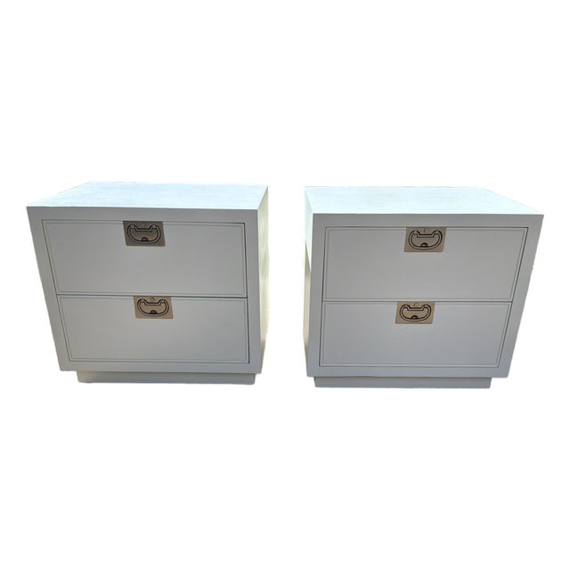 Mid-Century Modern Henredon "Bel Air" Campaign Style Creamy White Nightstands - A Pair For Sale