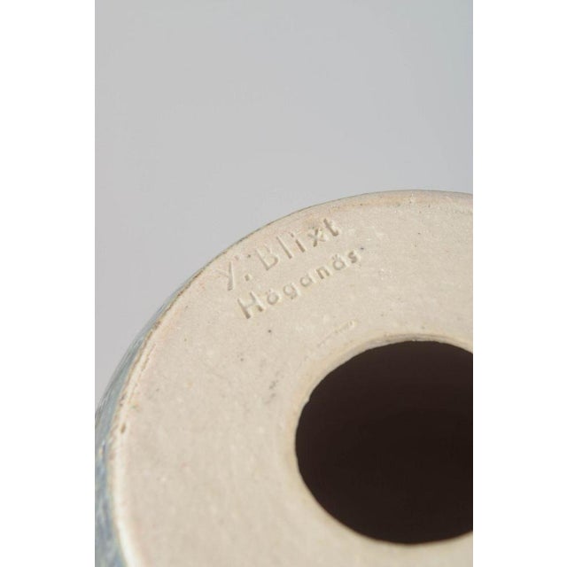 Stoneware Table Lamp with Textured Surface and Green Glaze by Yngve Blixt, Höganäs, 1970s For Sale - Image 4 of 5